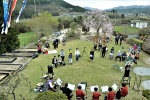 「鹿野の風」プロジェクト　里山まるごと花と雑木による木漏れ日計画03