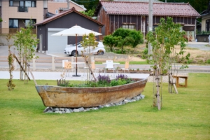 特定非営利活動法人　ａｗａｒａｒｔ　北潟湖畔ガーデン　体験と交流が生まれるクロステラス02